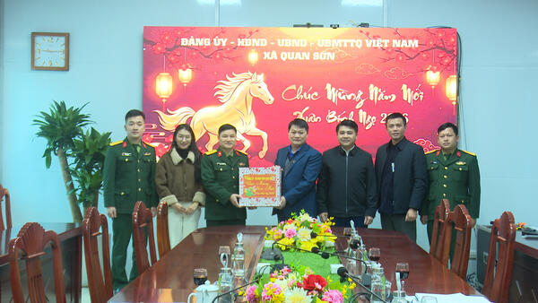 TIN: BỘ CHỈ HUY QUÂN SỰ TỈNH LẠNG SƠN THĂM, CHÚC TẾT ĐẢNG ỦY, CHÍNH QUYỀN XÃ QUAN SƠN