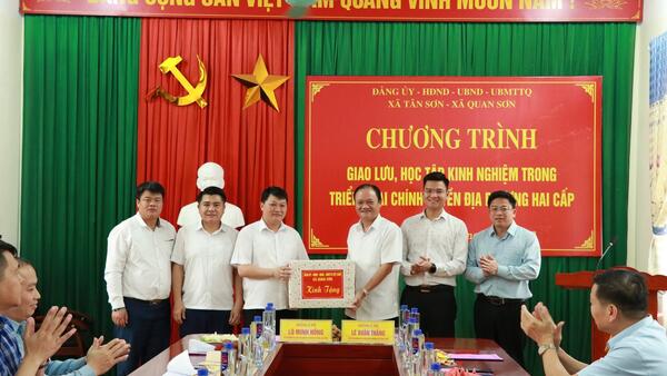 XÃ QUAN SƠN TRAO ĐỔI KINH NGHIỆM VỚI XÃ TÂN SƠN - TỈNH BẮC NINH